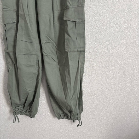 Abercrombie & Fitch Women's Size Small Green Baggy Utility Pants - Picture 3 of 4